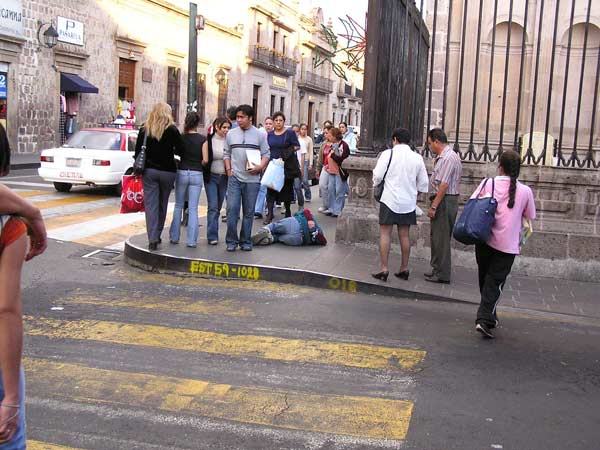 accin Los amordazados